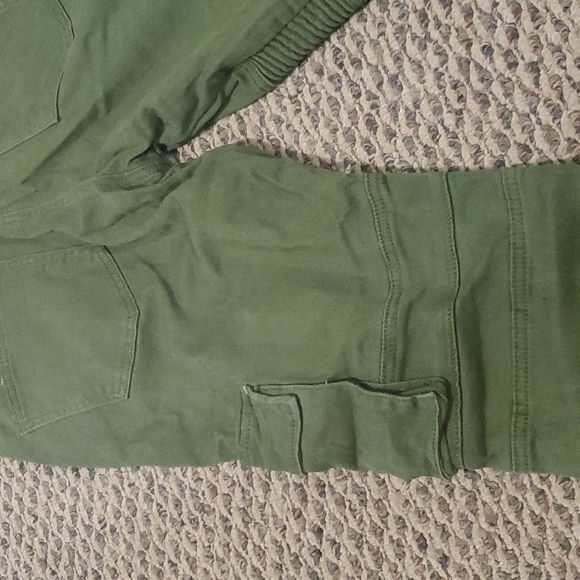 Army green cargo pants - Picture 5 of 7
